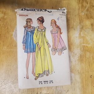 VTG Butterick Sew Patterns 5938 Nightgown Robe 1970s Puff Sleeve Ruffle Nightie